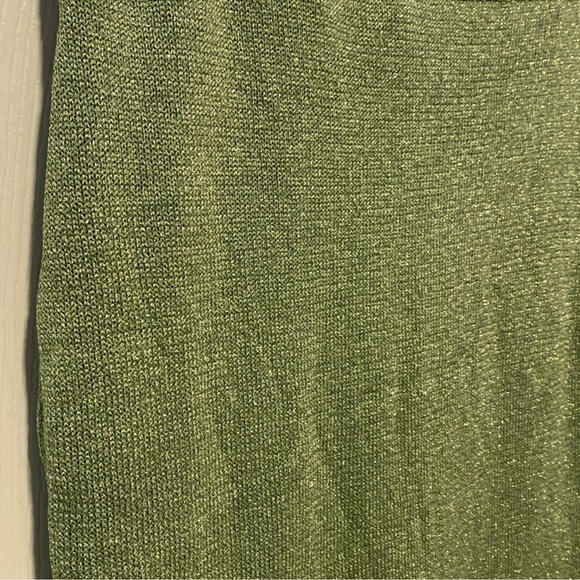 NWT HOUSE OF HARLOW 1960 Women’s Green Shimmer 2 Piece Set Top and Skirt Size S - Picture 12 of 15